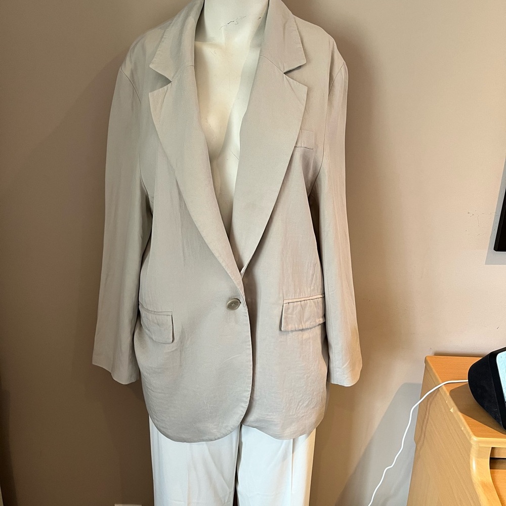 Women's Beige Blazer